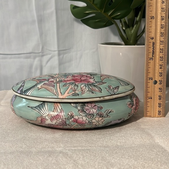 Vintage Chinese Porcelain Jewelry Box - Picture 6 of 7